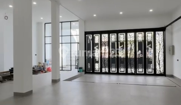 Brand New Luxury House Ready to Occupied on the Main Road in Sunter Area, North Jakarta Brand New Luxury House Ready to Occupied on the Main Road in Sunter Area, North Jakarta