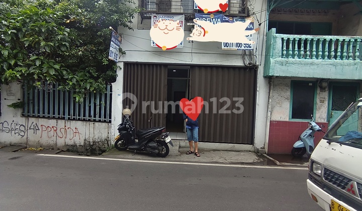 Mau Jual / Sewa 1 Unit Rumah Siap Huni Sekaligus Usaha Persis Pinggir Jalan Raya Daerah Pangeran Jayakarta Jakarta Pusat 2