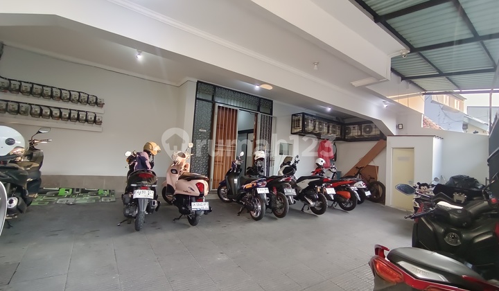 Dijual Cepat Rumah Kost di Pinggir Jalan Raya Daerah Kartini Jakarta Pusat Dijual Cepat Rumah Kost di Pinggir Jalan Raya Daerah Kartini Jakarta Pusat