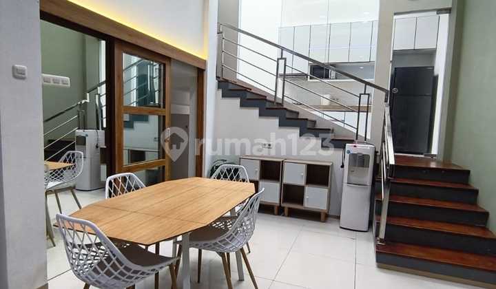 For Rent: Townhouse in Jeruk Purut Area, 4 Bedrooms / 2.5 Floors, Building Area 250m², Rental Price 275 Million per Year.