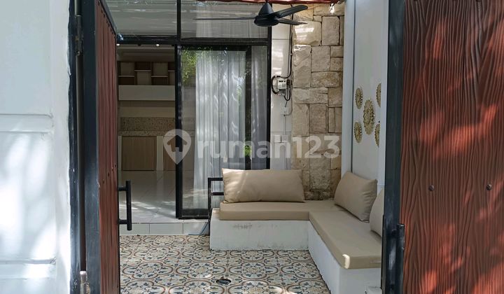 Price: 5 Year's 500 Mil. Rp. 10 Year's 750 Mil. Rp. Lease 24 Year's ( Expiry Date May 2049) 950 Mil. Rp. Rumah Bagus SHM - Sertifikat Hak Milik Furnished di Jalan Kutat Lestari, Sanur Kauh 2