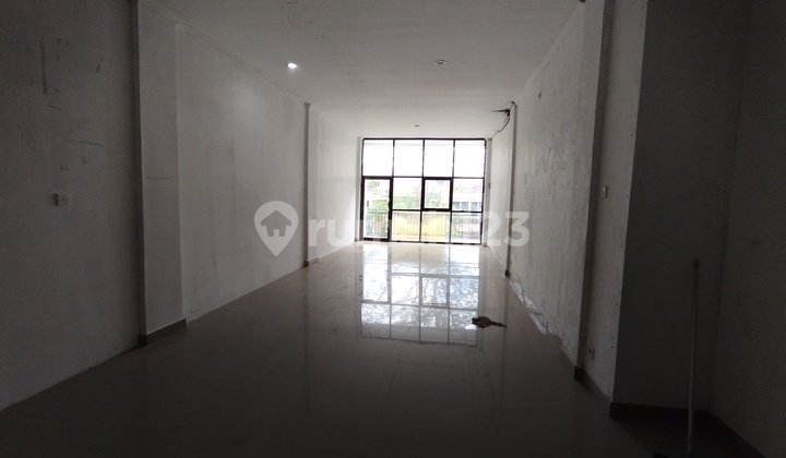 Ruko Denpasar Barat - Dekat Cafe & Ramai Pejalan Kaki