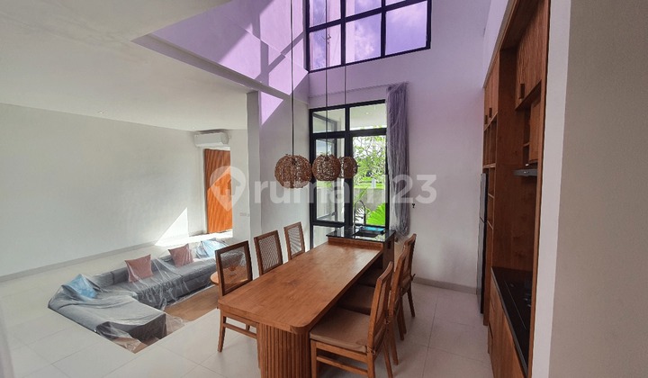 Luxurious Private Pool Villa Furnished 3 Bedrooms 4 Bathrooms Kedungu Rental