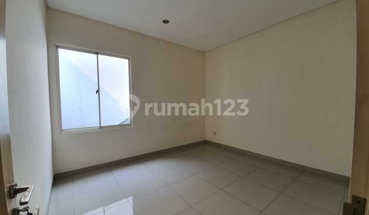 For Rent House In Golf Lake Residence