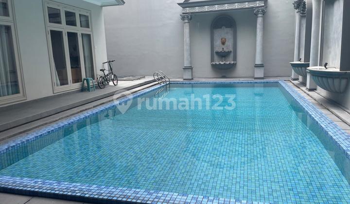 For Rent Luxury House\Pool\Full Furnished\West Jakarta