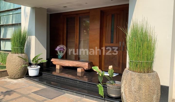 Rumah Mewah Di Intercon Jakarta Barat