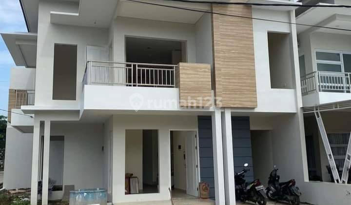 Di Jual Rumah.mewah Di.pusat Kota Karawang 2