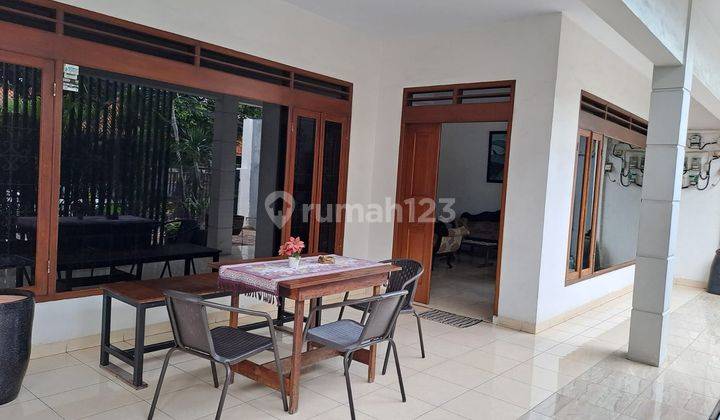 Rumah Sewa  Semi Furnished Kebayoran Baru, Jakarta Selatan 2