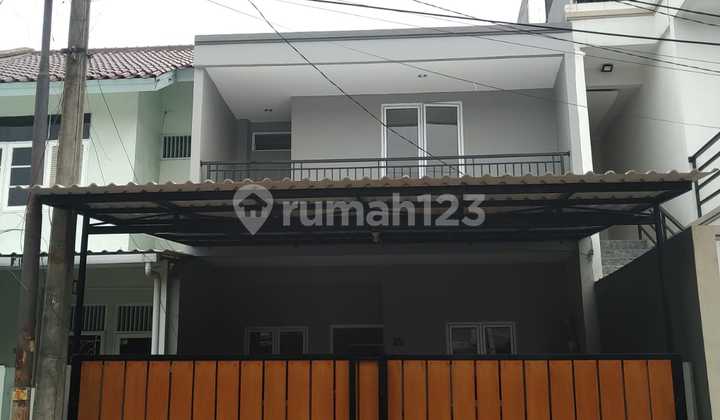 Rumah 2 Lantai Di Sektor 7a Gading Serpong