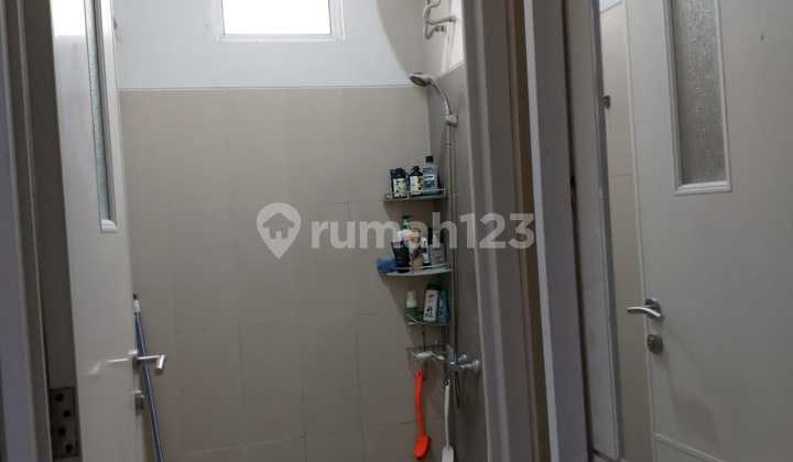 Dijual Cepat Rumah 2 Lantai di Malibu Village 2