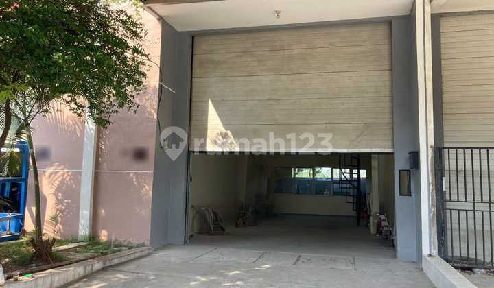 For Rent / For Sale Warehouse in Bizpoint Block K Near Tigaraksa Tangerang