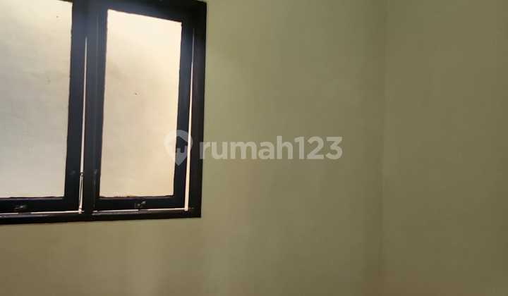 House for Sale, Cheap, Land Area 98 M2 in Harapan Indah 1 Bekasi 2