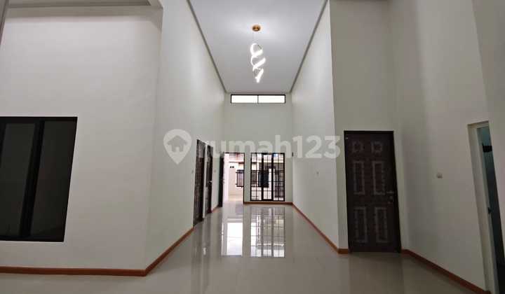 Rumah Bagus Semi Furnish Siap Huni Di Harapan Indah, Medan Satria Bekasi 2