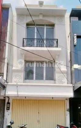 Ruko Bulevard Hijau Lokasi Ramai dan Strategis Utk Kuliner di Bulevard Hijau Harapan Indah Ruko Bulevard Hijau Lokasi Ramai dan Strategis Utk Kuliner di Bulevard Hijau Harapan Indah