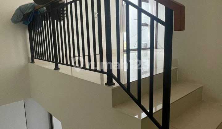 Rumah 2 Lantai Siap Huni D I Grand Wisata Bekasi Cluster Cherryville 2