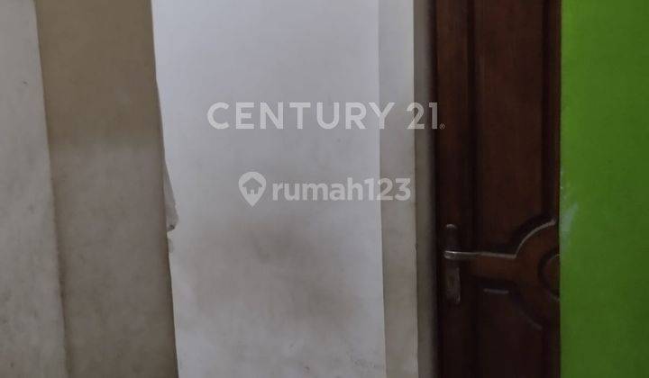 Dijual Rumah 2 Lantai Pintu2 TMII Jakarta Timur Dengan LT 140M²

 2