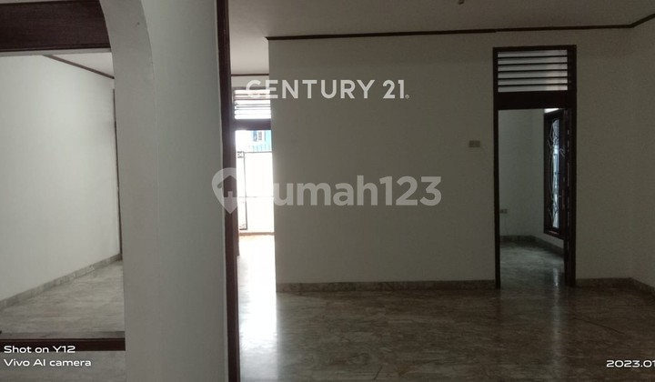 Strategic 2-Story House in Rawamangun, East Jakarta 2