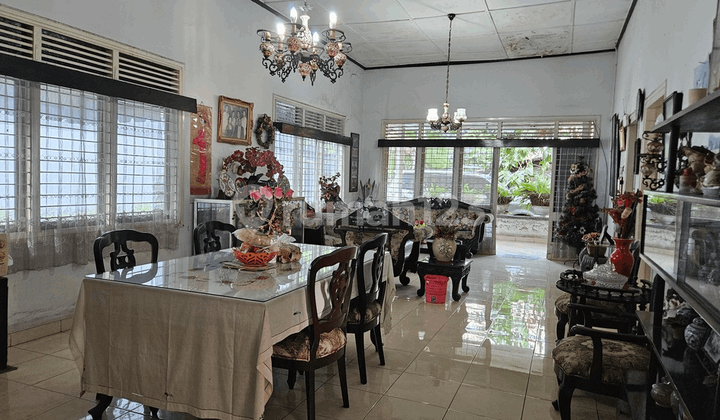 Old House For Sale, Suitable for Building a Boarding House/Rental/Small Townhouse 2