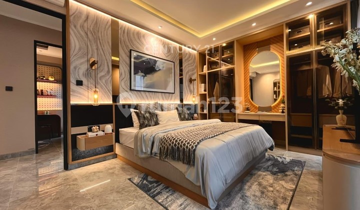 Luxury Smart Home in Menteng Metropolitan Cakung 2