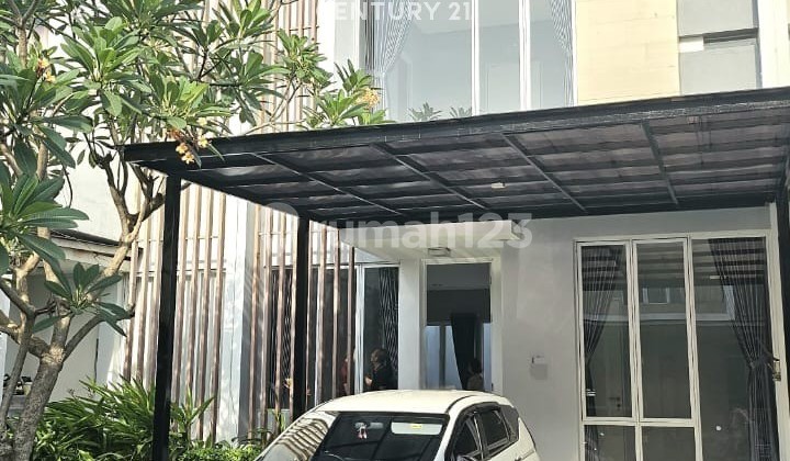 Newly Renovated House in Yarra Cluster East Jakarta Ready to Occupy