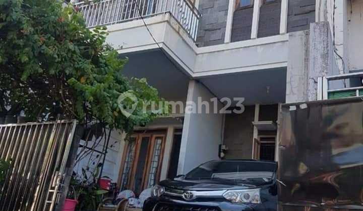 For Sale: 2-story house ready to occupy. Strategic location in Cempaka Putih Barat, Sekneg Complex, Central Jakarta.