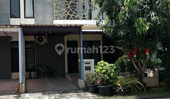 2½-story House in Arana Harapan Indah Cluster, Bekasi