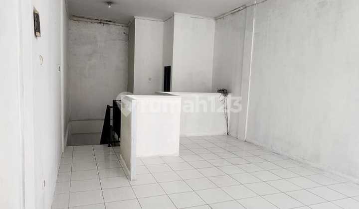 Quick Sale at a Loss, Strategic Location Tambun City Shop House Guaranteed Profit!! Location: Jalan Hasanuddin, South Tambun. Bekasi. 2