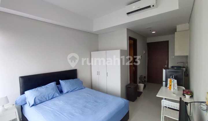 Disewakan Apartemen Cantik Puri Mansion Towrr Beryl Full Furnished Harga Sewa Miring Tipe Studio Hubungi Kami dan Anda Dapat Menikmati Apartemen yang Nyaman dan Indah Ini! 2