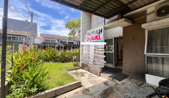 Jual Super Cepat! Rumah Posisi Hoek Dhaya Pesona Jombang Ciputat Tangsel. Lokasi Strategis Dekat Bintaro !