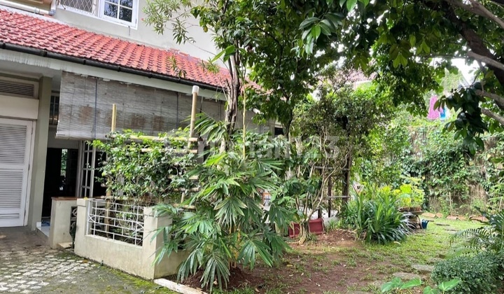 Sell Fast! Large Comfortable House with Swimming Pool in Pondok Labu, Cilandak, South Jakarta. Selling at a Bargain Price! Good SHM House in Cilandak. 2