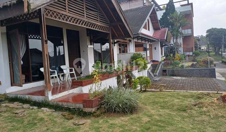 Loss Sale Beautiful House with Great View in Cipanas, SHM in Good Condition, Already FULL Furnished, Negotiable! Contact Us! Loss Sale Beautiful House with Great View in Cipanas, SHM in Good Condition, Already FULL Furnished, Negotiable! Contact Us!