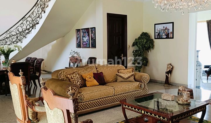 Jual Cepat Rumah Mewah Ada Swimming Pool Damai Indah Golf Bsd City Rumah SHM di Serpong Bagus 2