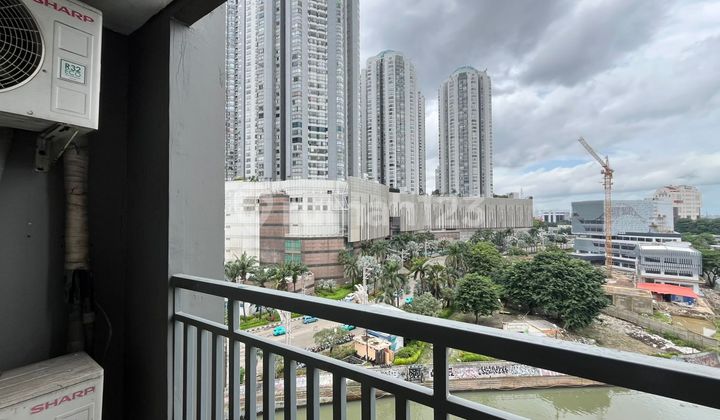 Dijual Cepat Apartemen Westmark Tanjung Duren, 2Br. Lokasi Dekat dengan + View Mall Taman Anggrek, Akses Lengkap dengan Tempat Gym dan Kolam Renang. Nyaman untuk Keluarga. Hub Kami Segera untuk Kami Bantu Deal!!!