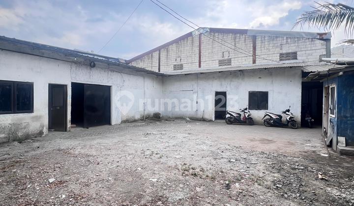 For Rent: Sturdy Factory/Warehouse with Industrial Permit, Cipondoh Kenanga Strategic Access & 20ft Container Provided. Contact Us for Negotiation Until Deal!!! For Rent: Sturdy Factory/Warehouse with Industrial Permit, Cipondoh Kenanga Strategic Access & 20ft Container Provided. Contact Us for Negotiation Until Deal!!!
