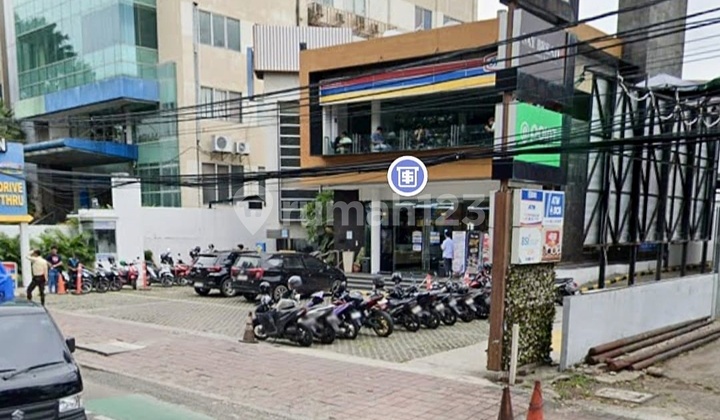 Sell Super Fast at NJOP Price! Land with Shop House Building on Jl. Tomang Raya, West Jakarta. Hurry Before Others Get Ahead! Shop House at Jl. Tomang Raya No.47, Tomang, Grogol Petamburan, West Jakarta City, DKI Jakarta, Indonesia, 11440, Tomang 936.0 M² Unfurnished 2