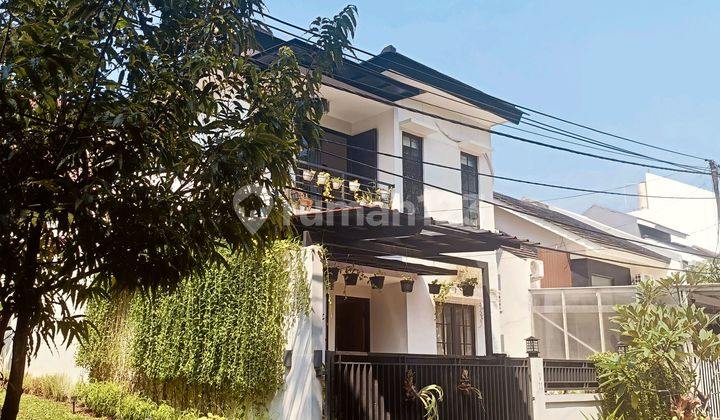 Rumah Dijual Cepat Cantik Siap Huni Banget Di Widya Kencana Loka Bsd! Owner Mau Pindah Kerja ! Rumah SHM di Blok W No. 11, Perumahan Kencana Loka, Jl. Widya Kencana 12. 5, Ciater, Serpong, Kota Tangerang Selatan, Banten, Indonesia, 15310, BSD Kencana Loka