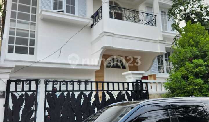 Dijual Rumah Asri Exclusive Pondok Dekat Pim, Ada Swimming Pool! Kamar Banyak, SHM, Full Furnished, Jalan Lebar. SHM. Hub Kami untuk Kami Bantu Nego Sampai Deal!!! Dijual Rumah Asri Exclusive Pondok Dekat Pim, Ada Swimming Pool! Kamar Banyak, SHM, Full Furnished, Jalan Lebar. SHM. Hub Kami untuk Kami Bantu Nego Sampai Deal!!!