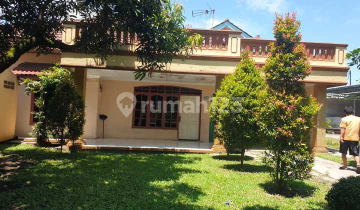 House for Sale in Pasar Kemis Industrial/Busy Area