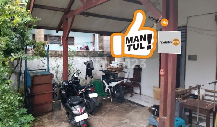 Harga Terbaik!!! Dijual Cepat Rumah Lama di Salemba Tengah 2