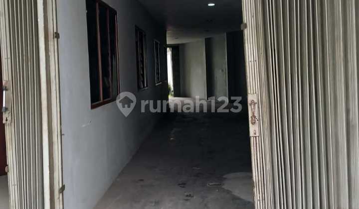 Quickly For Rent Exclusive and Good Shop House in Utan Kayu 2