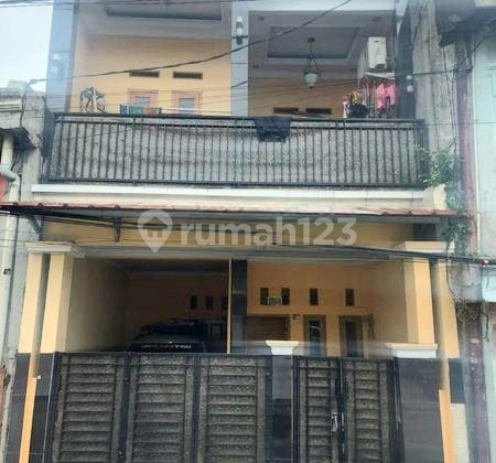 Dijual Cepat Rumah Modern Minimalis 2 Lantai