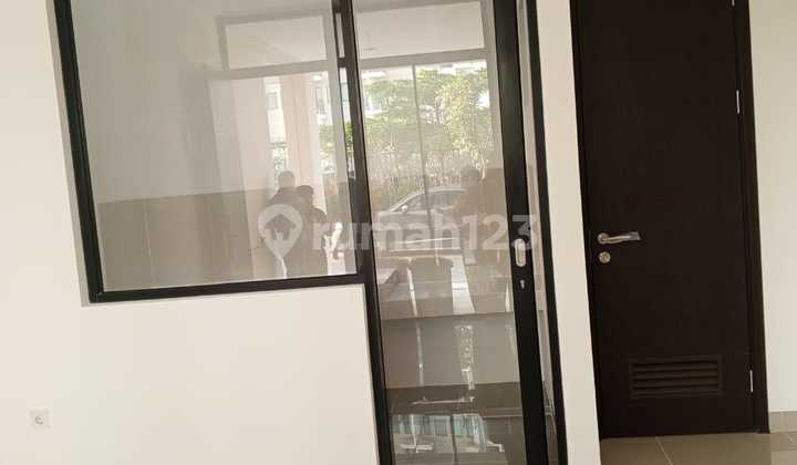 Dijual Rumah 3 Lantai di Osaka Residence Pik Siap Huni 2