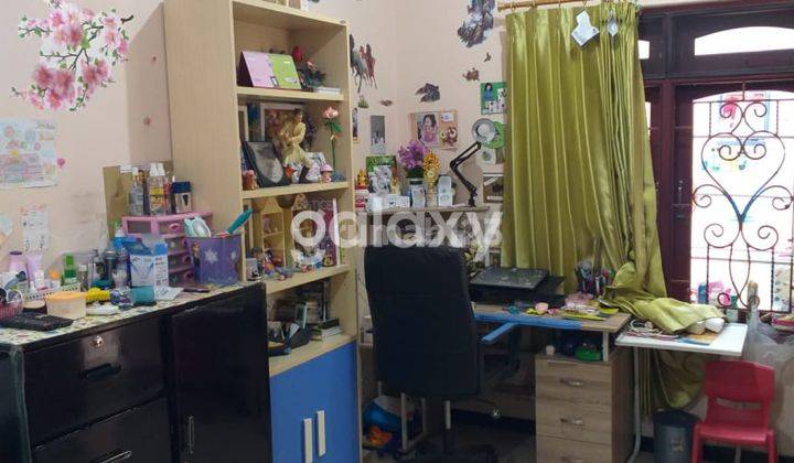 tampak depan rumah daerah simpang darmo permai