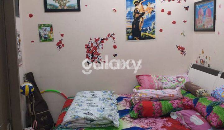 tampak depan rumah daerah simpang darmo permai