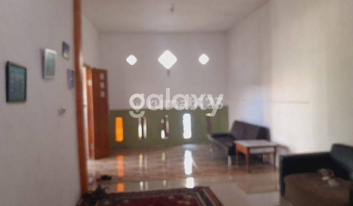 tampak depan rumah 2 lantai di mentari