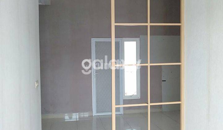 tampak depan rumah murah jade hamlet menganti