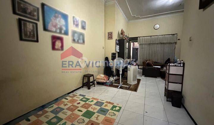 ruang keluarga rumah di jual.di sulfat posisi