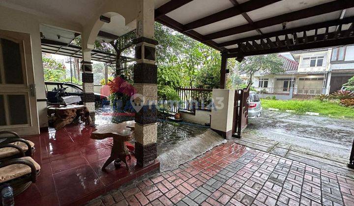 garasi/carport rumah di jual.di sulfat posisi