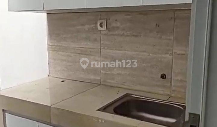 dapur ada rumah 2 lantai strategis