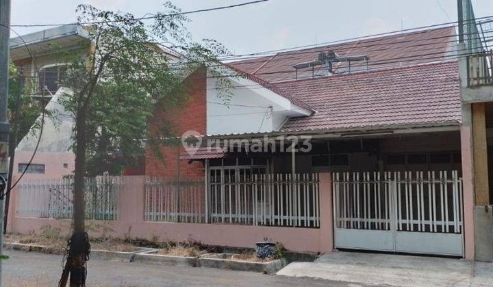 Rumah Bagus, Siap Huni, Dekat Area Komersil 1